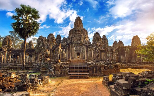 The King Angkor Villa
