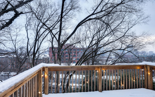 Walkable Condo Near Over-the-rhine & Hard Rock!