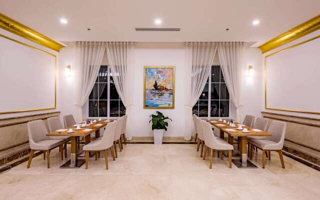 Wyndham Danang Golden Bay