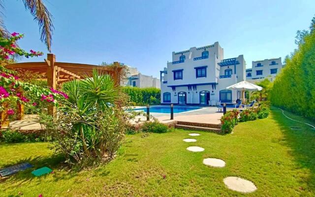 Luxury Villa with pool in Hurghada