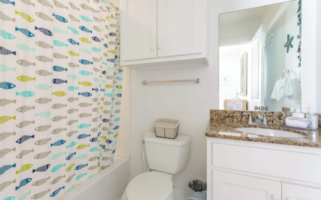 Resort Pool & Pet Friendly Sleeps 9