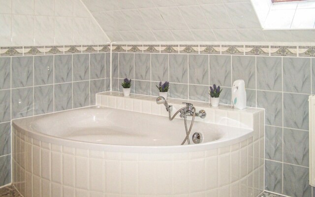 Awesome Home in Grzybowo With 5 Bedrooms and Wifi