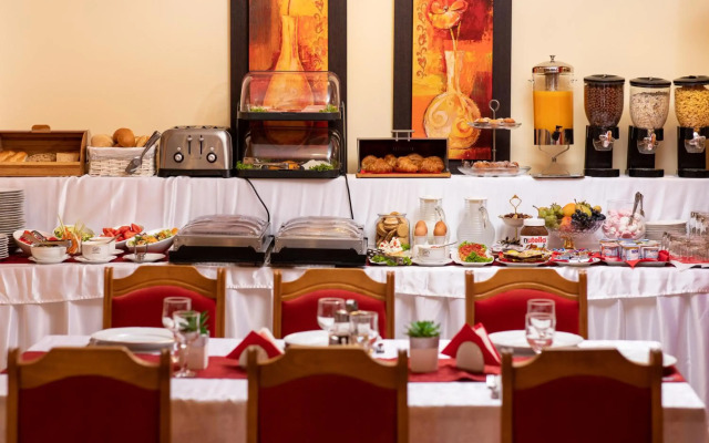 Grand Hotel Brasov