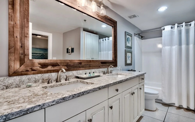 Sterling Palace Water Views Private Beach Access