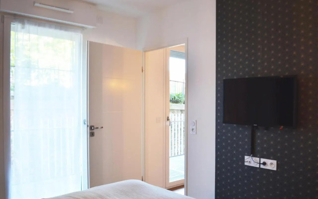 Versailles brand new flat 10mn walk from Palace