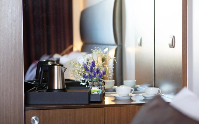 The Beekman, A Thompson Hotel, by Hyatt