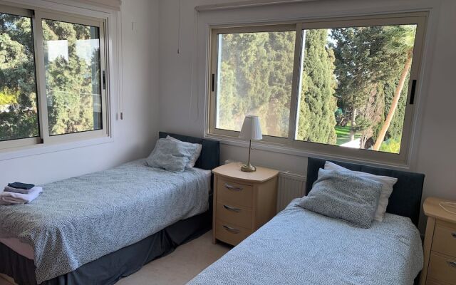 Beachfront Family Holiday Villa Perivolia