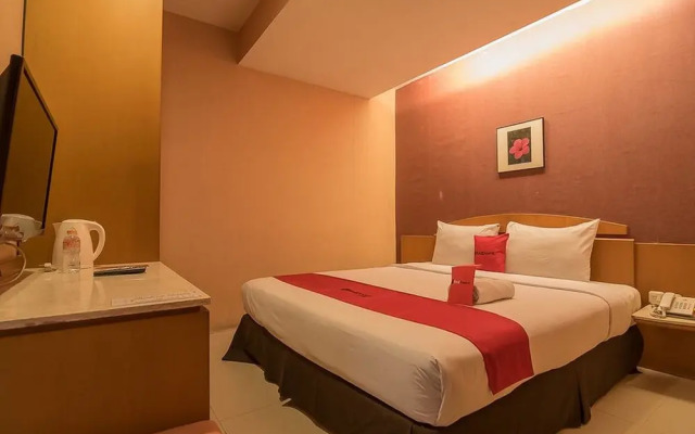 Hotel Nyland Cipaganti by RedDoorz