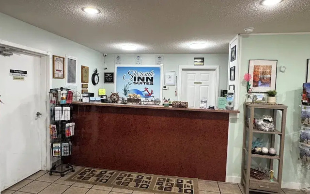 Shoreside Inn & Suites