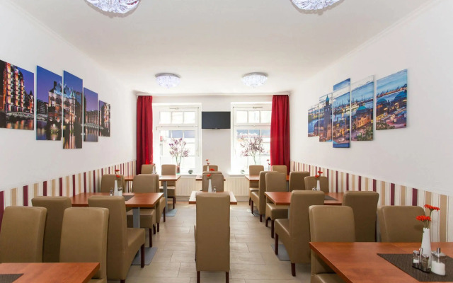 Hotel Condor