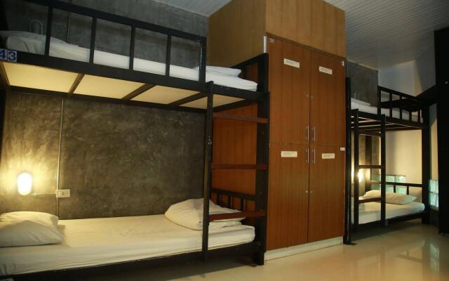 Freedom Hostel at Phi Phi