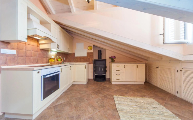 Casa Nobile in old town by AULA