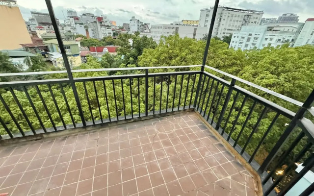 The Little Hanoi