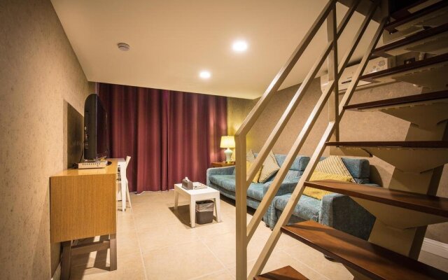 重庆洛卡优住酒店