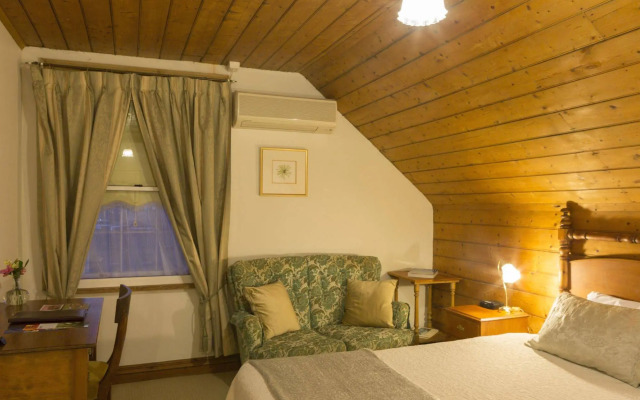 The Racecourse Inn