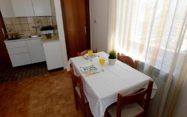Apartments Ankica - 150 m from beach