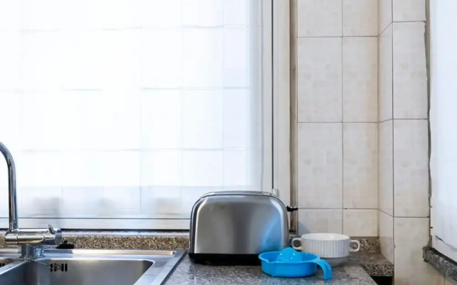 Pisani 4 in Monza With 1 Bathrooms