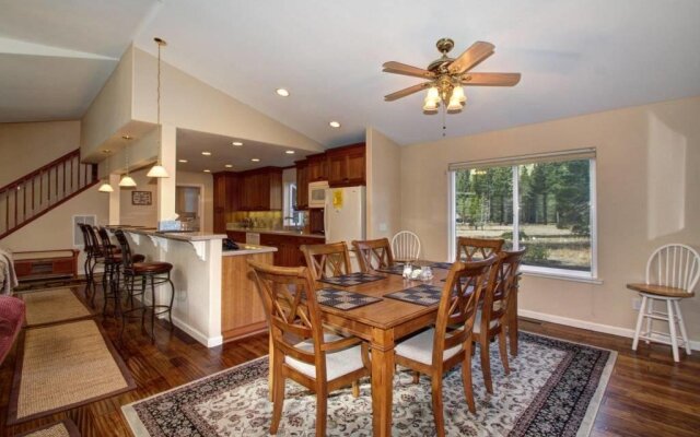 Echo View Retreat by RedAwning