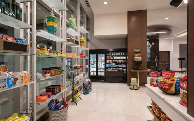 Home2 Suites By Hilton Denver Downtown Convention