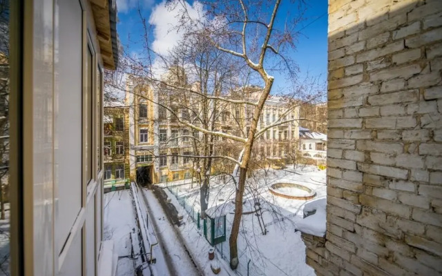 Home-Hotel Pushkinskaya 2-4-7