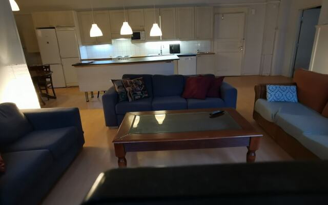 Immaculate Residence 5-bed Apartment in Kotka