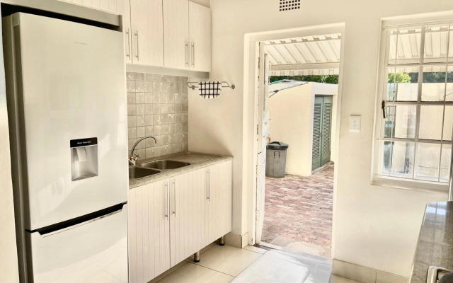 8 Settler Sands Beachfront Accommodation Sea View