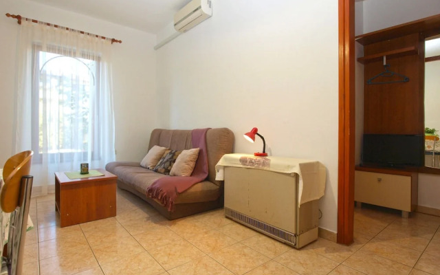Apartment 397