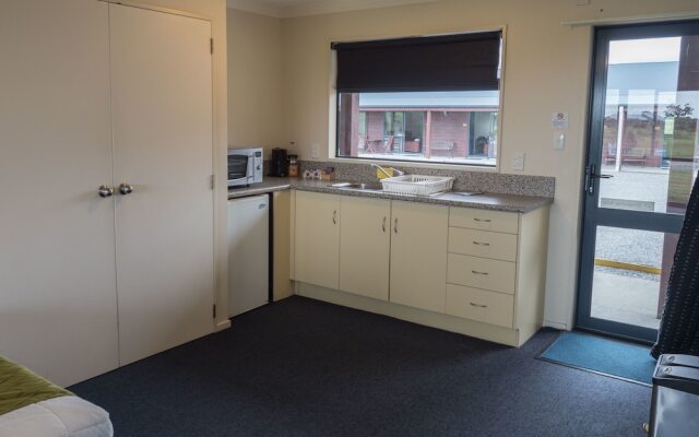 Haast River Motels & Holiday Park