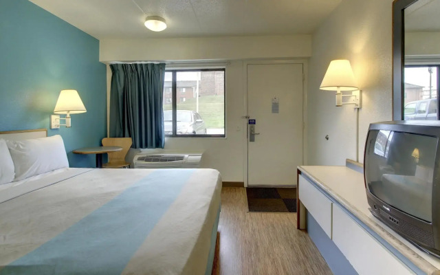 Motel 6 Cedar Rapids, IA