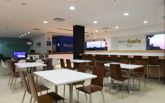 One Cancun Centro