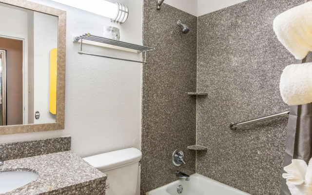 Motel 6 Petersburg, VA - Fort Lee