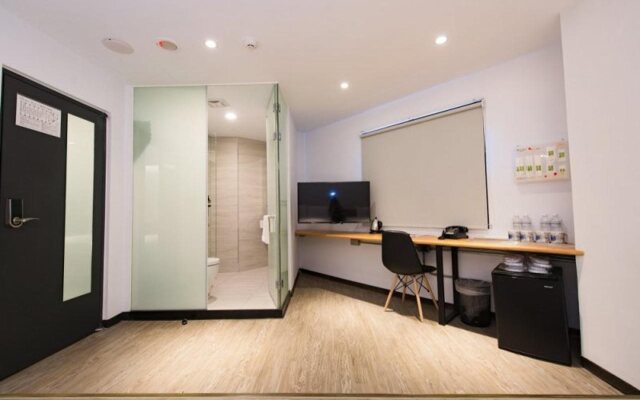 Traveller Inn Tiehua Hotel