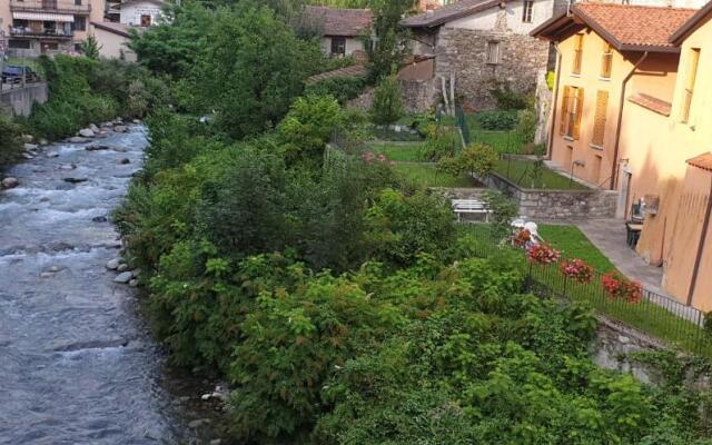 Casa Ramus Valle Camonica a 30 km dal Passo Tonale