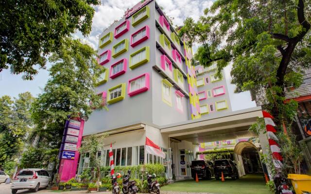 OYO 4005 Bunga Dahlia Guest House