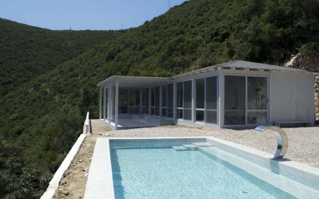 Spacious Villa in Vasiliki with Swimming Pool & Hot Tub