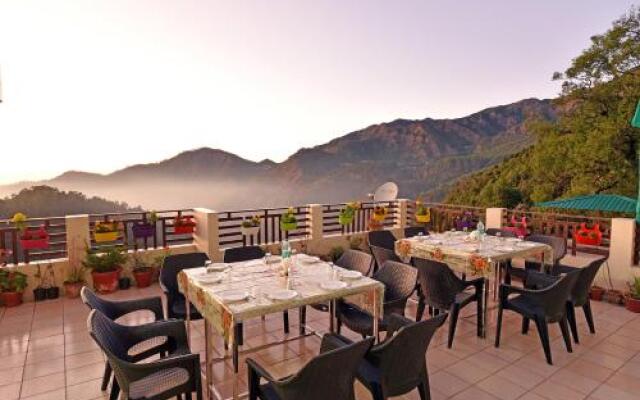 Green Roof Hotel And Resorts