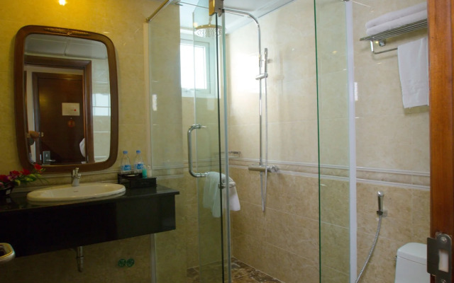 Chalcedony Grand Hotel
