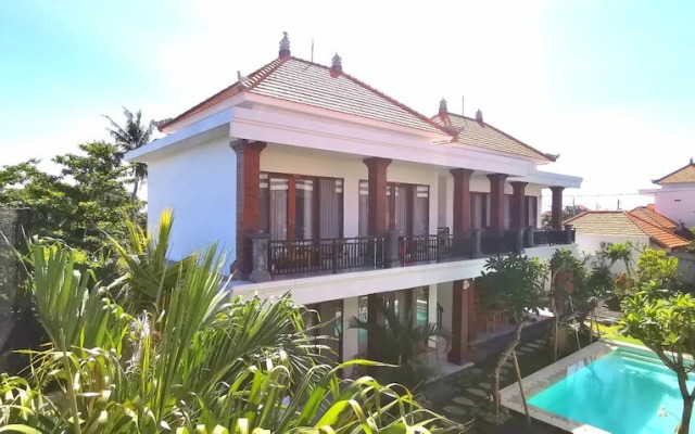 Santi HomeStay