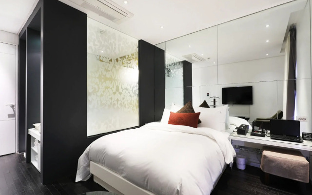 Hotel Amare