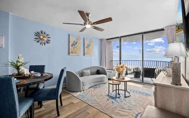 Newly Renovated Oceanfront 1BR Condo