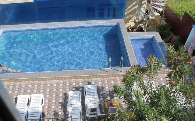 Dyadya Stepa Hotel