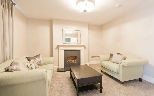 Central Apartment Camden Street