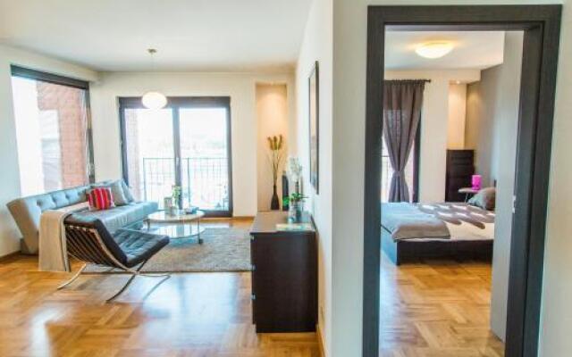 Modern Apartment in City Center