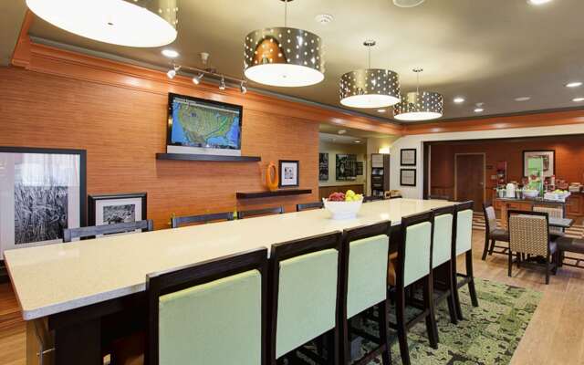 Hampton Inn & Suites Fremont