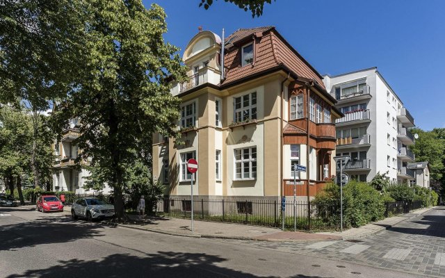 Sanhaus Apartments