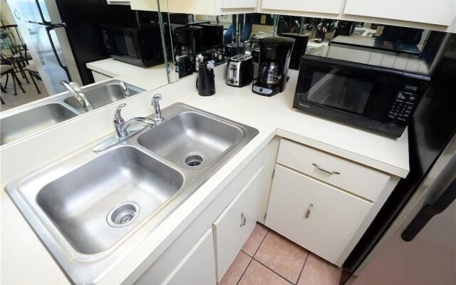 Summit 913 - One Bedroom Condo