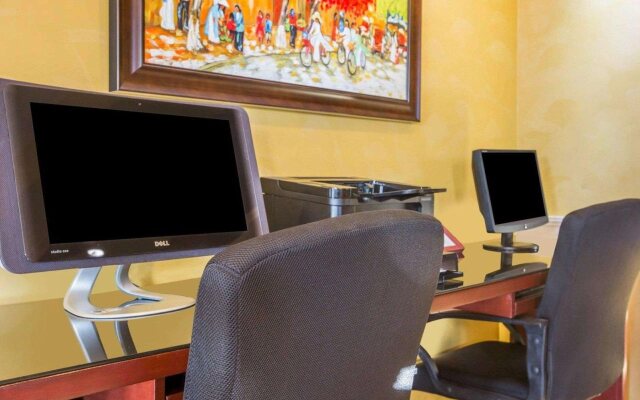 Quality Inn & Suites Westminster Seal Beach