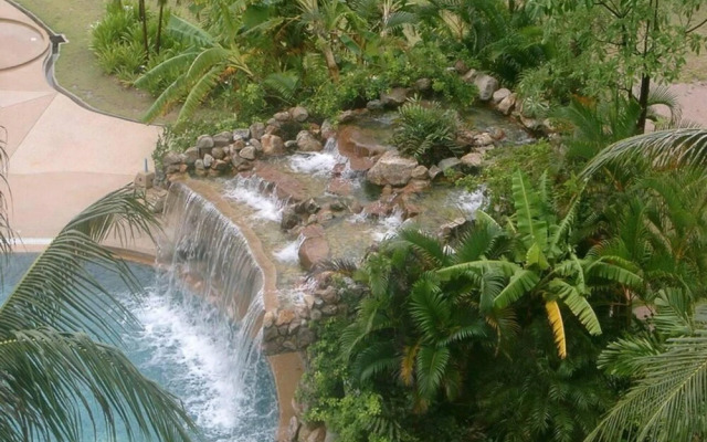 Patong Beach Gardens - Pool, Fast Wifi, Smart TVs