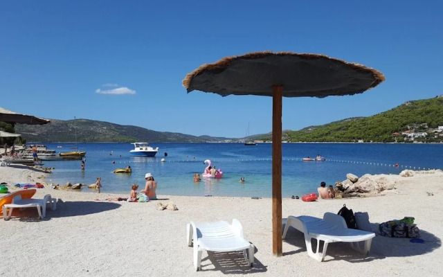 Snježa - 20 m From the sea - A2