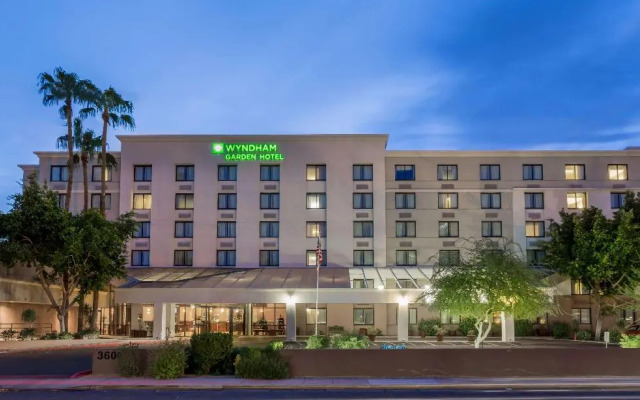 Wyndham Garden Phoenix Midtown